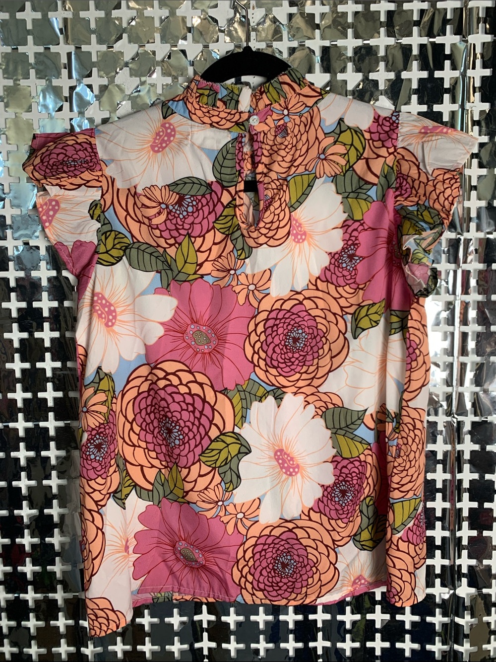 THML Floral Ruffle-Neck Blouse in Pink, Peach, White, Green, Blue - Picture 4 of 4